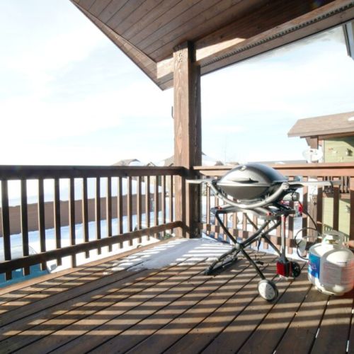 Head to the balcony to use the grill or take in an elevated view of the Big Hole mountains.