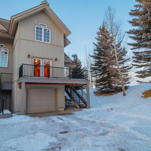 This townhome is the perfect basecamp for any summer or winter getaways.