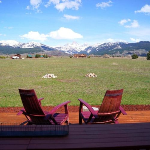 You should be enjoying the views from these chairs - send the kids downstairs and enjoy a little one on one time.