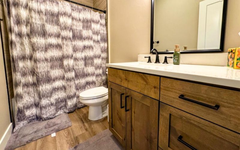 3d2340ea e01b 47ee b799 40651b1c60ff 1e77157c