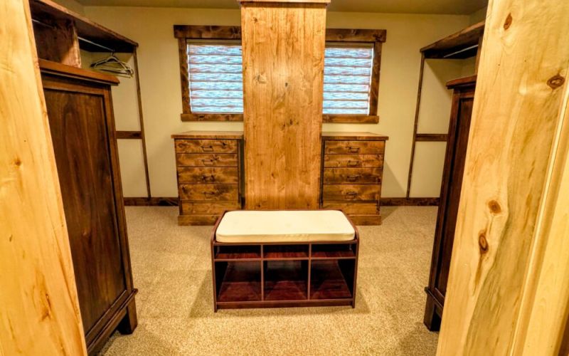 a2320c8f 1b07 45bf 9b2c 94914ef7ebae 1f2c333d