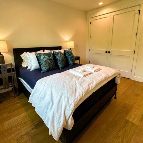 Bedroom #3 (ground floor) has a queen bed and an en suite bathroom.