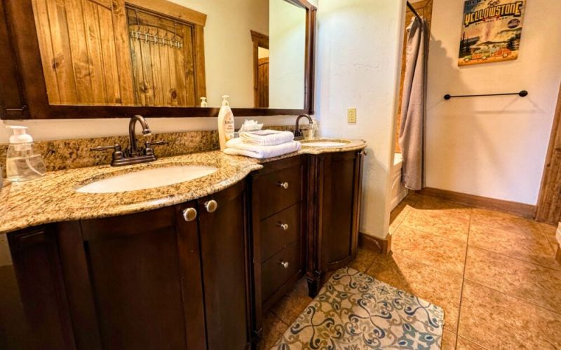 9d11e975 9ac1 46cc b2bc b9d327671718 20efb23e