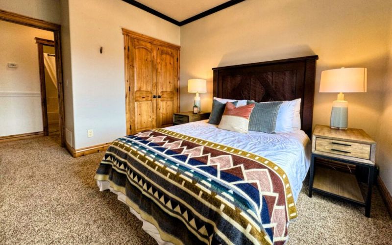 aff0fff0 69c4 450d 88c8 8fc6e7a8dcaa 2345b53b