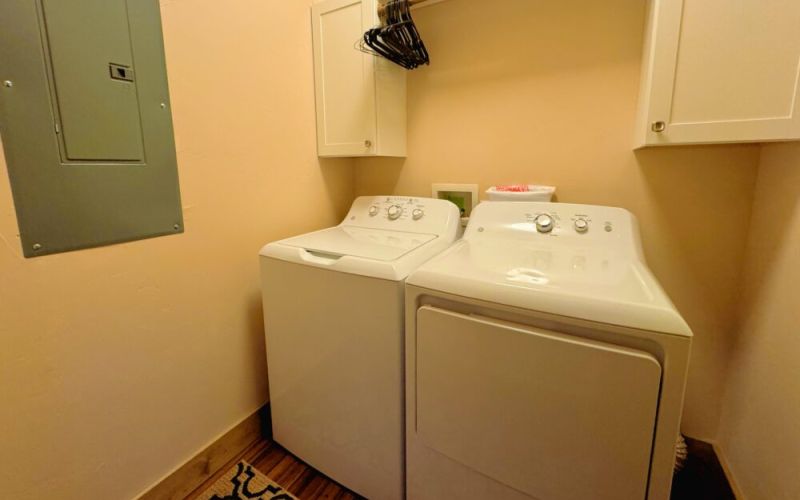 b53ef9d8 8054 4c9f ba04 821614036e39 34a88281