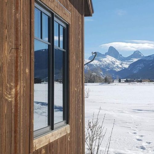 Come enjoy a luxurious vacation in the Tetons!