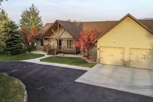 Huge Family Retreat w/Home Theater