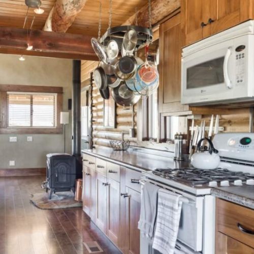 Stay in and make a meal using this well-appointed kitchen!