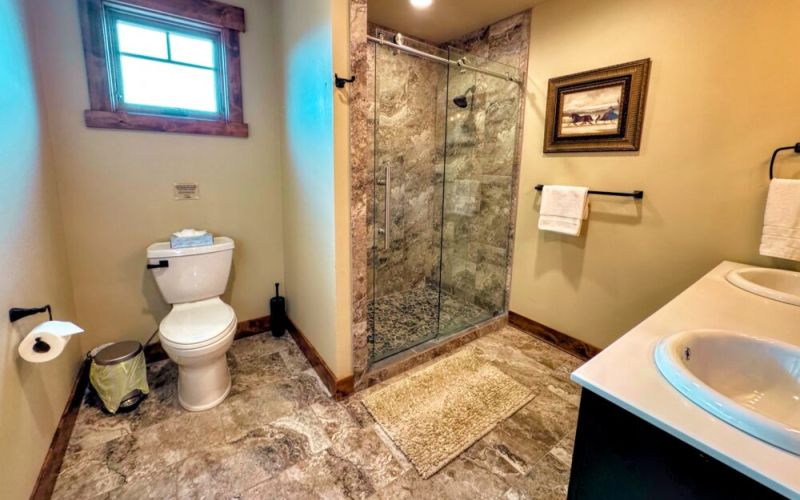 a8b25264 9941 42e7 b0d3 f2368b164dd9 44e0b5d4