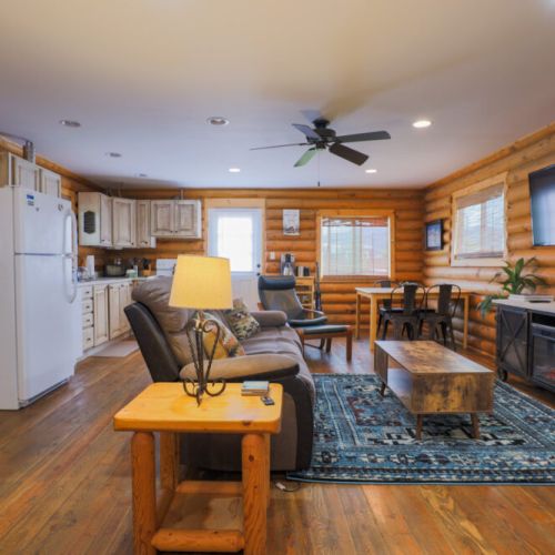 Enjoy your time in Teton Valley staying in this beautiful cabin, with a wonderful open layout to enjoy the company of friends and family.