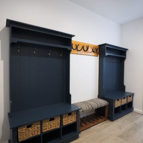 Store your shoes and hang up your coats in the cozy entryway area.