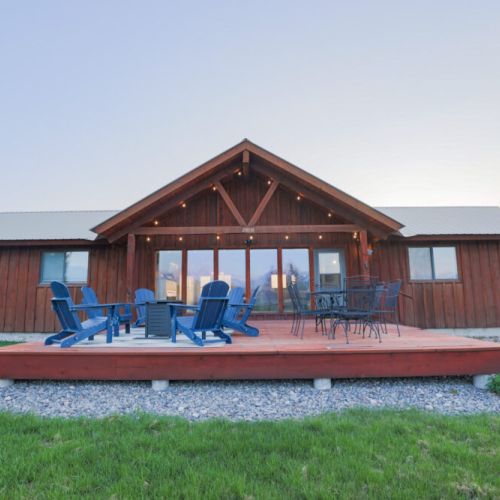 Whether you are looking for a home base during your Teton adventures or just want a place to cozy up for a relaxing vacation, this home is the perfect spot.