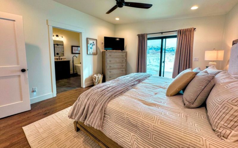 d3896d79 8088 432f abb9 cd51b6da47b3 66e017cc