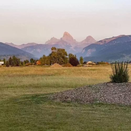Every bedroom in the house has a view of the Tetons!