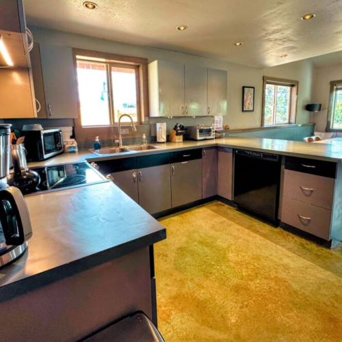 This kitchen has everything you need to whip up a meal for the whole group.