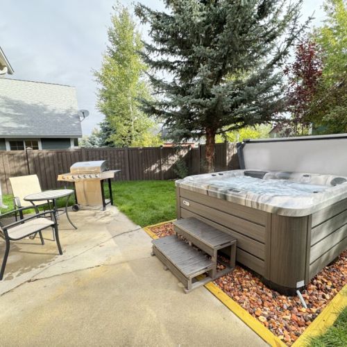 Relax on the back patio and make use of the propane BBQ before climbing into the hot tub.
