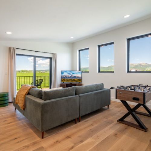 076c37fa c189 4545 9425 9ade23862f83 84cbd5c2