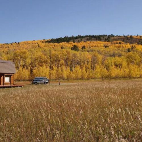 Enjoy a peaceful vacation in the Tetons by staying at the beautiful Sweetgrass Cottage.