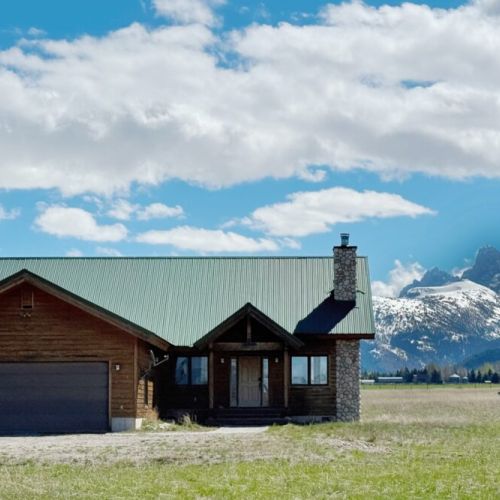 This home is the perfect basecamp for your next Teton adventure!