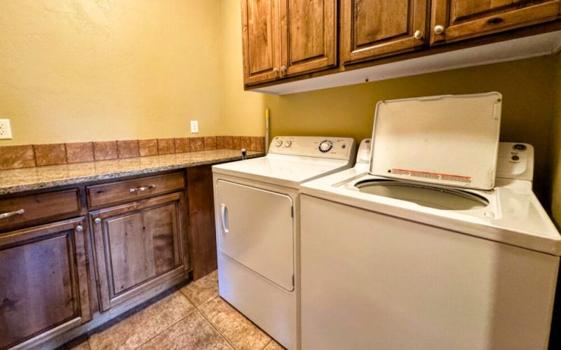 ccd8812f 981f 4c6f 99ce 4e967e56efa0 b0b3f7ac