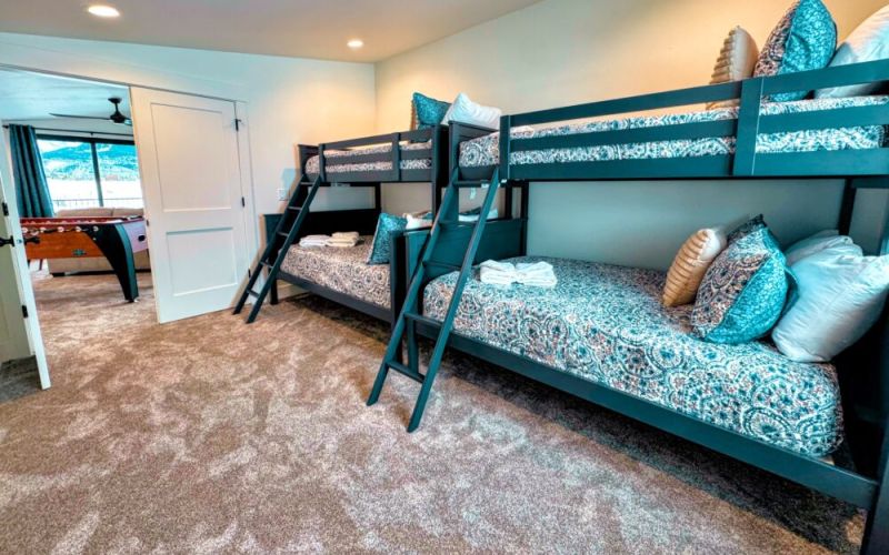 681250e4 fa94 46e0 bd91 851780cf2a5c b8f353f4