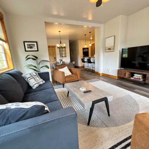 Enjoy your time in Teton Valley staying in this beautiful condo — the perfect basecamp for any group!