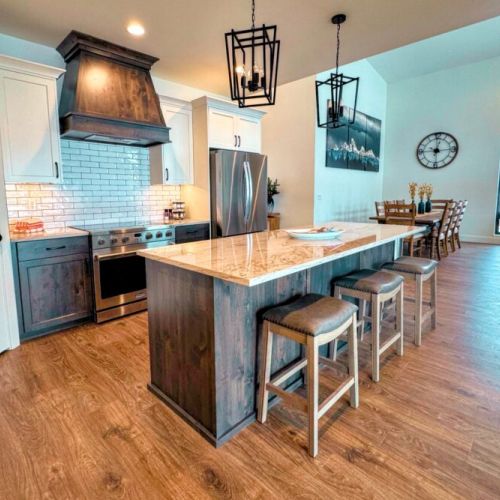 From the stainless steel appliances to the wide array of cookware, this kitchen has everything you'll need to whip up meals for the whole group.