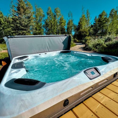 The hot tub is the perfect place to start or end any day.