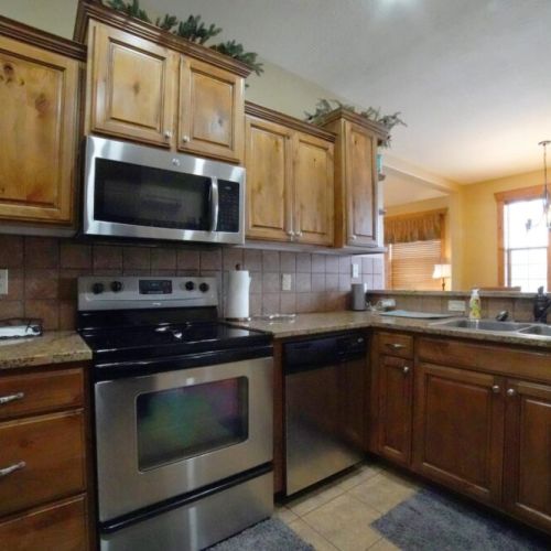 Enjoy a night eating in using this well-appointed kitchen!