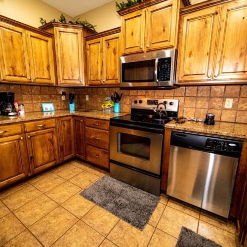 Enjoy a night eating in using this well-appointed kitchen!