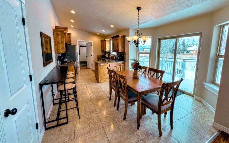 ad286802 d73a 45ab a790 112a0bfb3608 ee0ed037